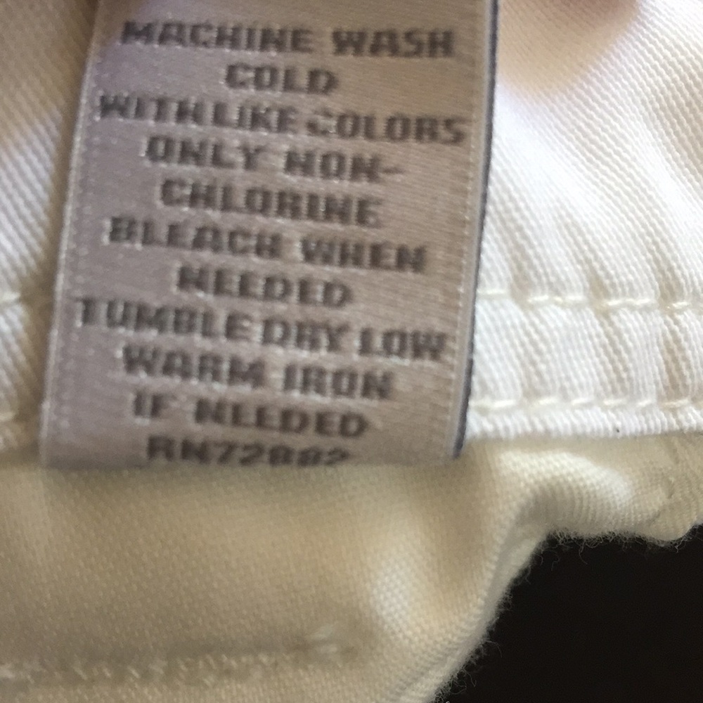 Woman's capris - Picture 4 of 4